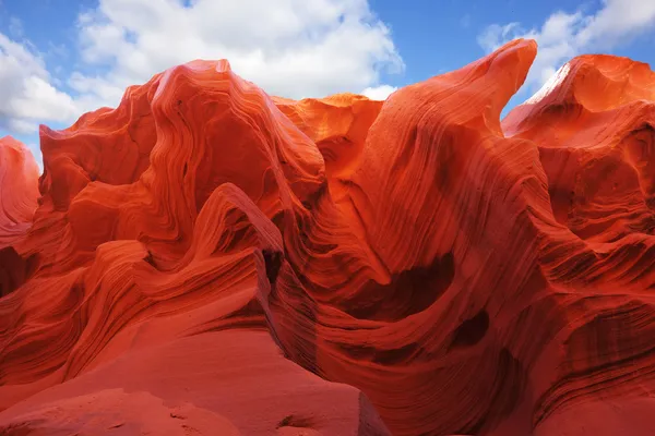 Kolory czerwony i pomarańczowy w kanionie antylopy słynnego w n — Zdjęcie stockowe
