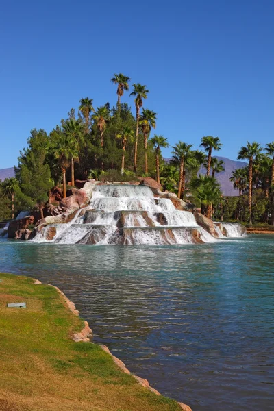 The falls in the tourist centre — Stock Photo, Image