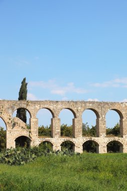 Roma antik su kemeri