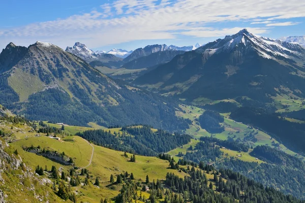 Splendido tempo nelle Alpi svizzere — Foto Stock