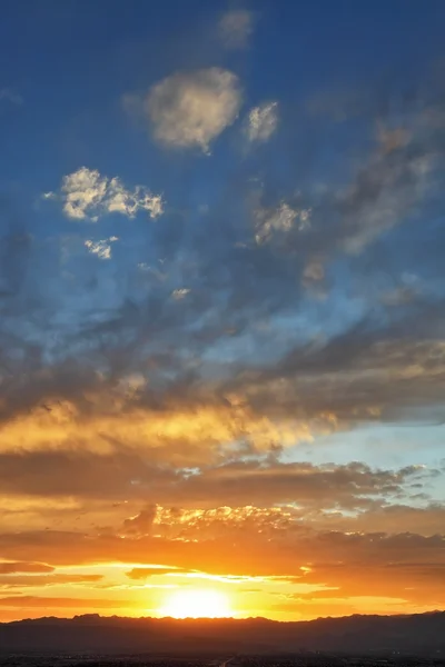 Nuvens a cor do fogo — Fotografia de Stock