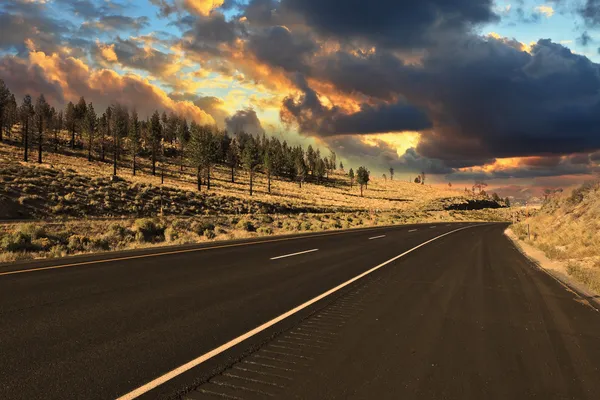 The world's best American road to sunset — Stock Photo, Image