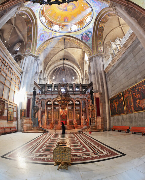 Зал перед Эдикюлем
.