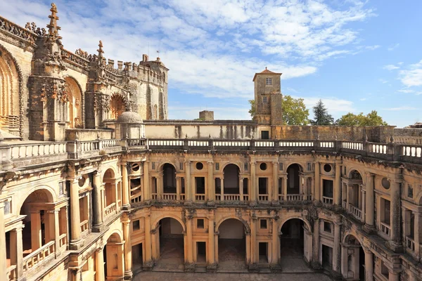 The imposing medieval castle — Stock Photo, Image