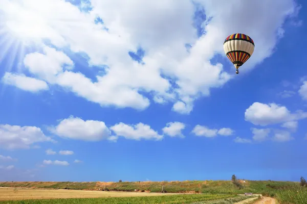 Scenic hot air balloon — Stock Photo, Image