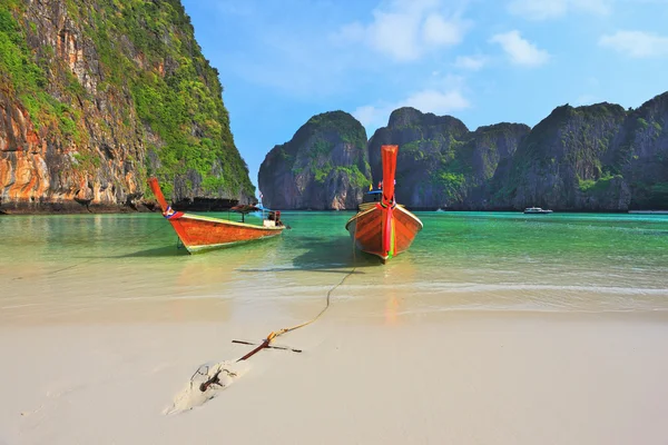 Ilhas verdes panorâmicas da costa da Tailândia — Fotografia de Stock