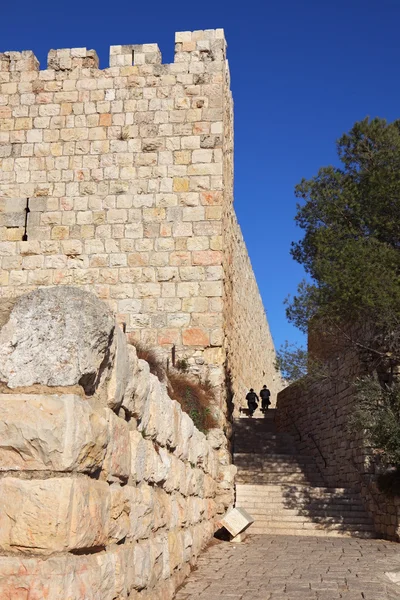 Two religious Jews lifted up the steps — Stock Photo, Image