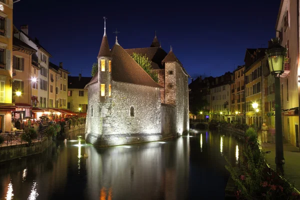 L'ancienne forteresse-prison sur une île — Photo