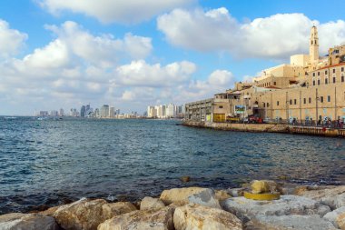 Yaşlı Yaffo, dünyanın en eski şehirlerinden biri. Akşam olmadan önce alacakaranlık. Gün batımı. Etkin, bilgilendirici ve turizmin resmi