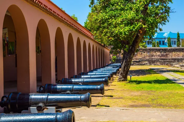 Kenia Wapens Zijn Zien Het Fort Fort Jesus Middeleeuwse Vestingwerken — Stockfoto
