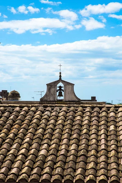 Bird Eye View Tiled Roofs Walk Medieval Powerful Defensive Walls — Stock Photo, Image