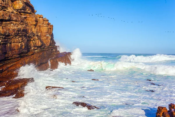 Wit Schuim Van Oceaan Surfen Zuid Afrika Krachtige Oceaan Branding — Stockfoto