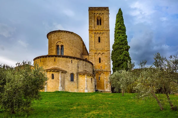 Toscana Pitoresca Antiga Abadia Medieval Magnífica San Antimo Cipreste Alto — Fotografia de Stock