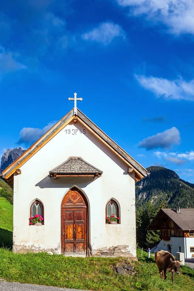 Charming Old Little Church Fabulously Beautiful Valley Val Funes South — 图库照片