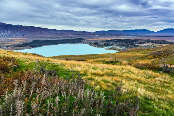 New Zealand South Island Lake Tekapo Cloudy Day Lake Mountains — Stock Photo, Image