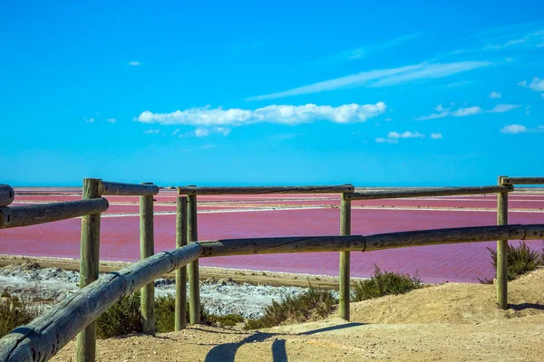Pink Salt Water Estuary Salt Production Seashore Mediterranean Coast France — Fotografia de Stock
