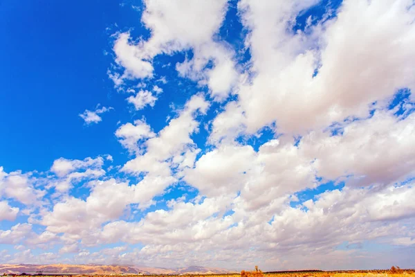 Bouřce Starověké Terakotové Hory Mrtvé Moře Sluneční Paprsky Ozařují Malebné — Stock fotografie