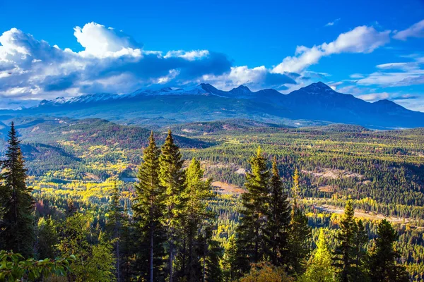 Rocky Mountains Van Canada Indiase Zomer Jasper Park Grandioos Berglandschap — Stockfoto