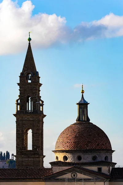 宏伟的文艺复兴建筑 意大利 圣玛利亚大教堂的圆顶和钟楼 佛罗伦萨大教堂 — 图库照片