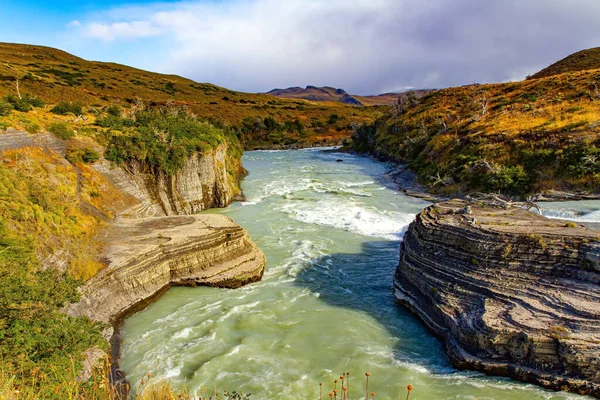 Stormachtige Peine River Wordt Geblokkeerd Door Gigantische Granieten Rotsen Die — Stockfoto