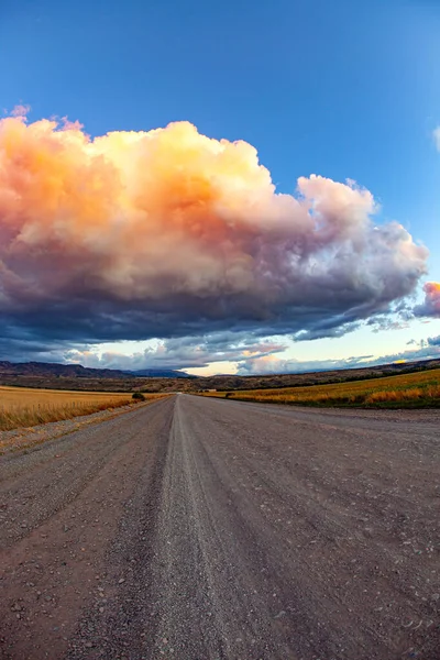 Colossal Thundercloud Pierced Lightning Strikes Illuminated Sunset Famous Dirt Road — Stock Photo, Image