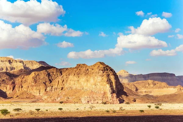 Camino Eilat Balneario Internacional Sur Israel Antiguas Montañas Multicolores Rodean — Foto de Stock