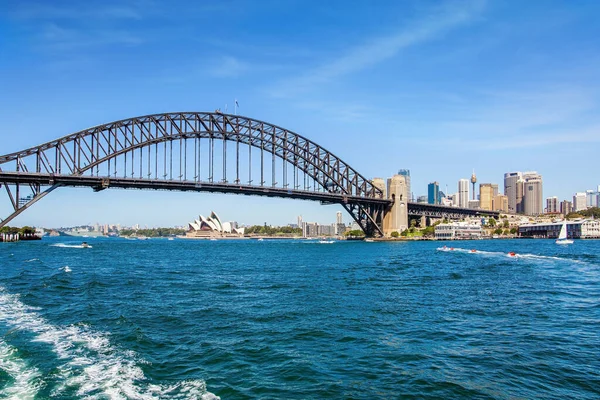 Ausztrália Sydney Dél Wales Fővárosa Kikötői Híd Hajókirándulás Egy Turistahajón — Stock Fotó