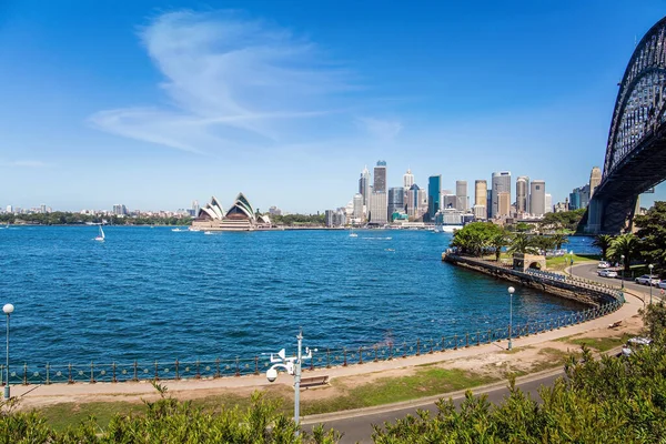 Modern Felhőkarcolók Sydney Ben Híres Öböl Partján Sidney Ausztrália Legnagyobb — Stock Fotó