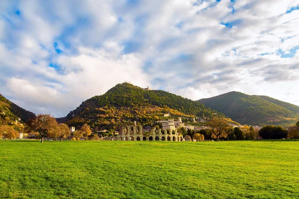 Italy City Gubbio Umbrian Mountains Rich History Grandiose Architecture Roman — Stock Photo, Image