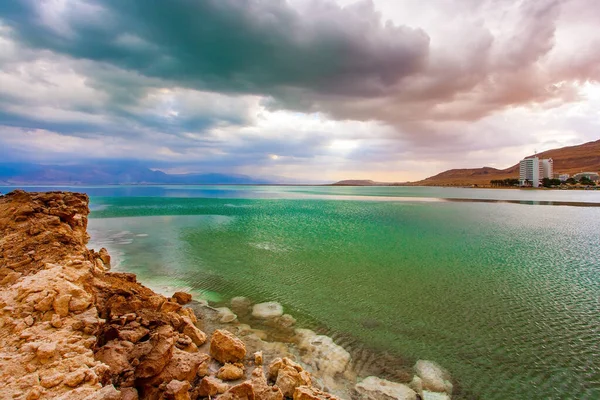 Forntida Terrakottafärgade Berg Omger Det Helande Vattnet Döda Havet Låga — Stockfoto