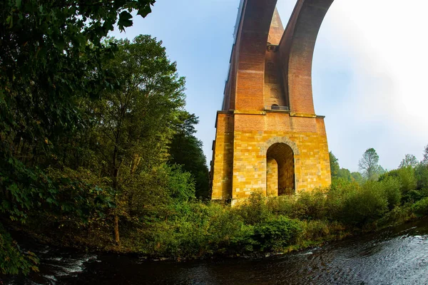 Fuertes Soportes Puente Alemania Viaducto Goltzsch Viaducto Ladrillo Rojo Más —  Fotos de Stock