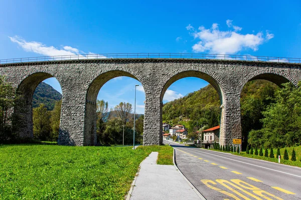 Majestic Powerful Bridge Viaduct Shallow Rocky River Idrija Travel Slovenia — Stock Photo, Image