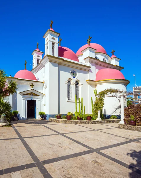 Place Worship Pilgrimage Snow White Church Building Pink Domes Golden — Fotografia de Stock