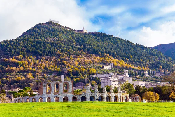 Itálie Římský Amfiteátr Postavený Před Dvěma Tisíci Lety Město Gubbio — Stock fotografie