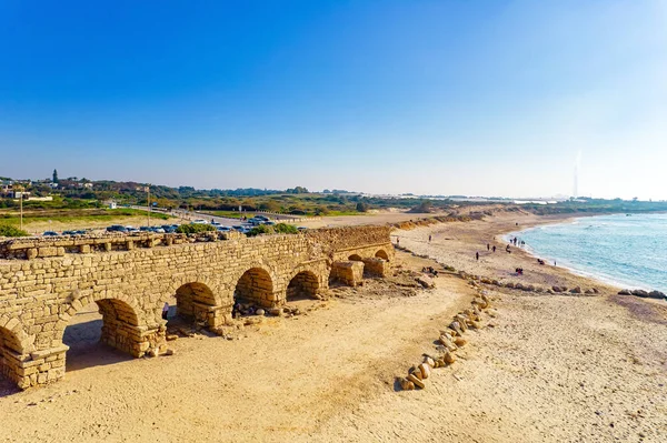 ヘロデ大王の治世中に建てられた水道 1月晴れと晴れた日 空中写真 イスラエルだ 地中海のビーチ 海岸地域 — ストック写真