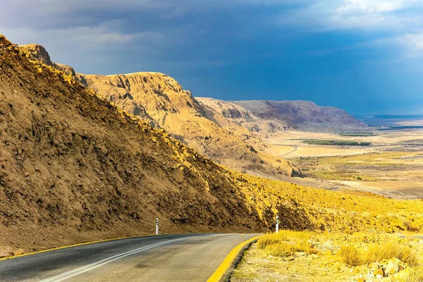 Wonder Nature Dead Sea Highway Runs Coast Dead Sea Cloudy — Stock Photo, Image