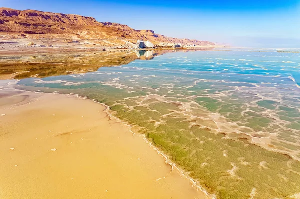 Magic Dead Sea Clear Green Water Salty Sea Salt Deposits — Stok fotoğraf