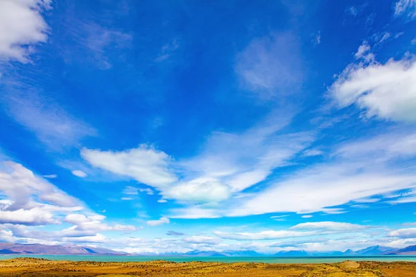 Whimsical Clouds Lake Road Famous Mount Fitzroy Argentine Patagonia Endless — Stock Photo, Image