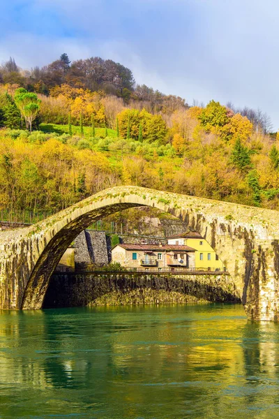 Bridge Mary Magdalene Crosses Serchio River Italy Lucca Emerald Cold — Foto de Stock
