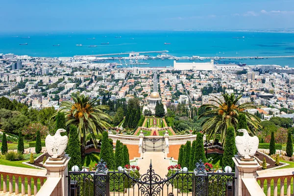 Haifa Israel Bahai World Center Magnificent Colonnade Gilded Dome Marble — 图库照片
