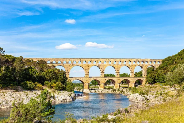 Pintoresco Acueducto Antiguo Pont Gard Acueducto Romano Más Alto Interesante — Foto de Stock