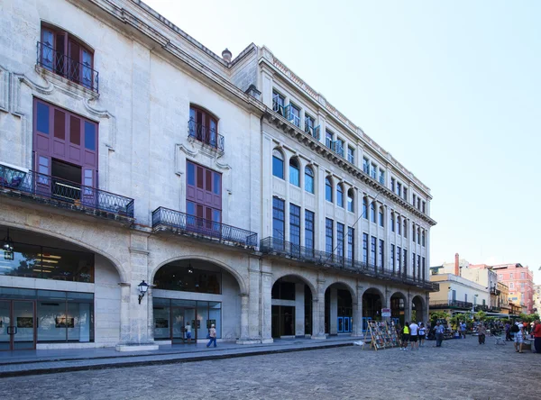 Havana'nın eski sokaklarında. — Stok fotoğraf