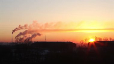 sanayi kenti gündoğumu. Omsk. Rusya.