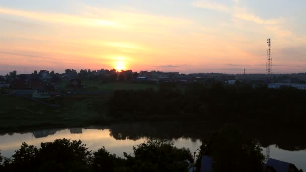 Восход солнца над прудом Птицеградского. Timelapse view — стоковое видео
