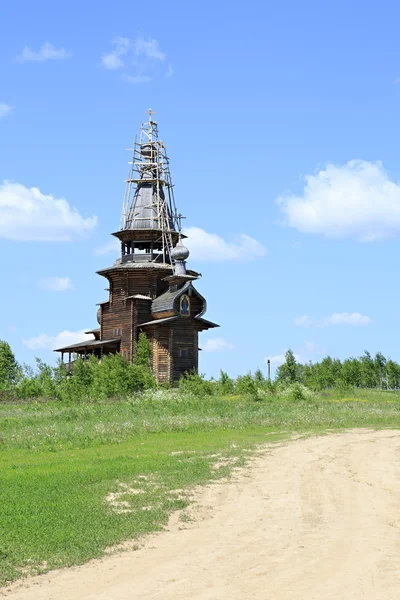 Church of St. Sergius of Radonezh at the waterfall Gremyachiy ke — Stock Photo, Image