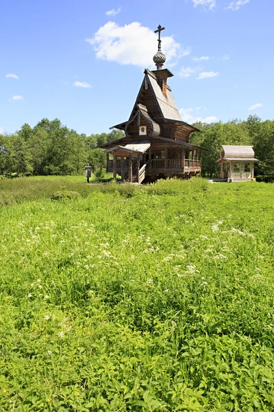 Chapel of St. Sergius of Radonezh at the waterfall Gremyachiy ke — Stock Photo, Image