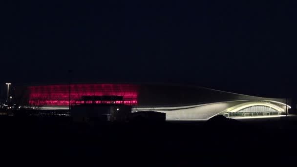 夜景照明的奥林匹克体育场"阿德勒竞技场"。索契。俄罗斯。游戏中时光倒流视图 — 图库视频影像