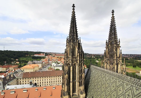Torre de la Catedral de San Vito en Praga. República Checa . —  Fotos de Stock