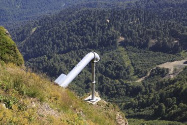 krasnaya polyana dağlarında çığ güvenlik sistemi.