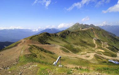 Kafkas Dağları'nda üçüncü pik aigbi. Krasnaya polyana.